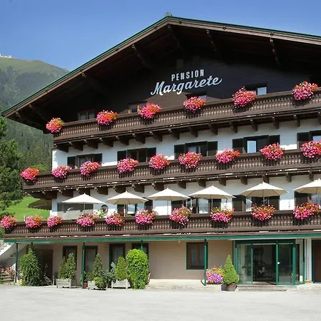 بنسيون مارغريت زيل أم سي