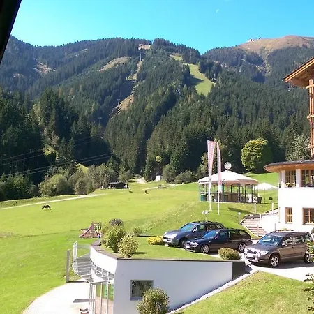 بنسيون مارغريت 3* زيل أم سي