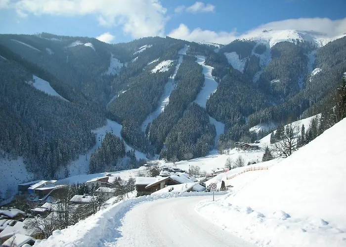 بيت ضيافة بنسيون مارغريت زيل أم سي